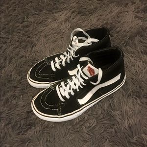 size 7 high top vans